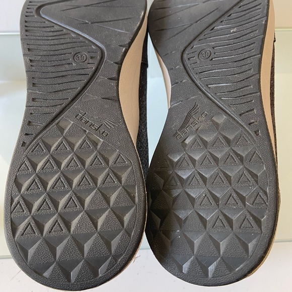 Silver Dansko sneakers sz39 - Picture 5 of 6